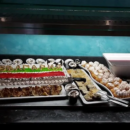 Arena Mar And Golden Sands