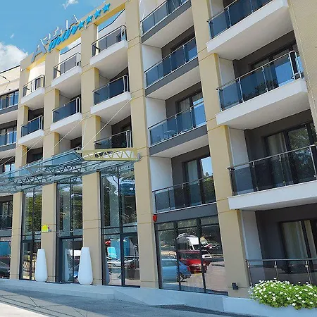 فندق Arena Mar And 4*