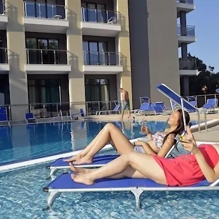 Szálloda Arena Mar And 4*