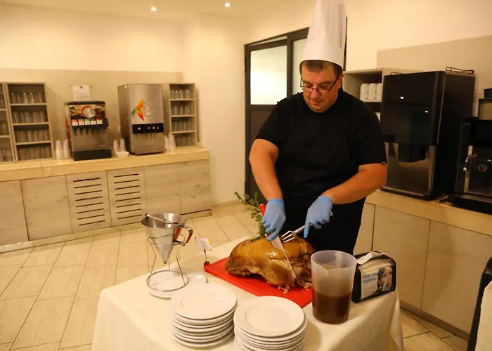 Arena Mar And Golden Sands