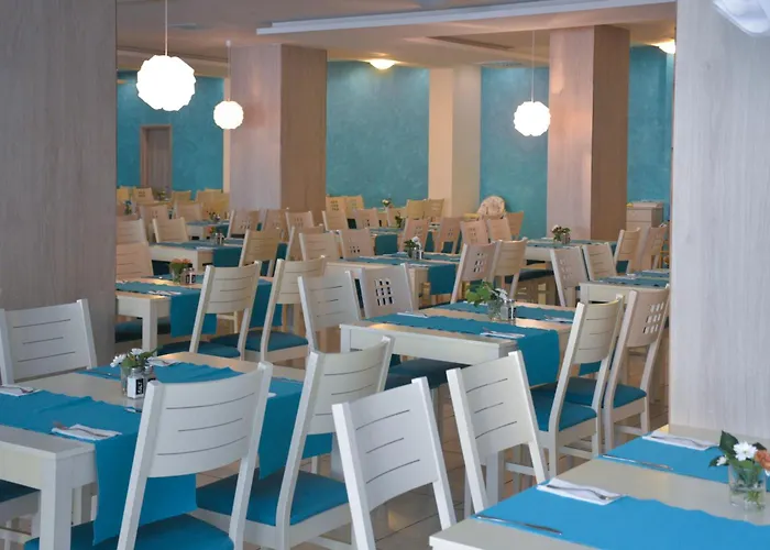 Arena Mar And Golden Sands